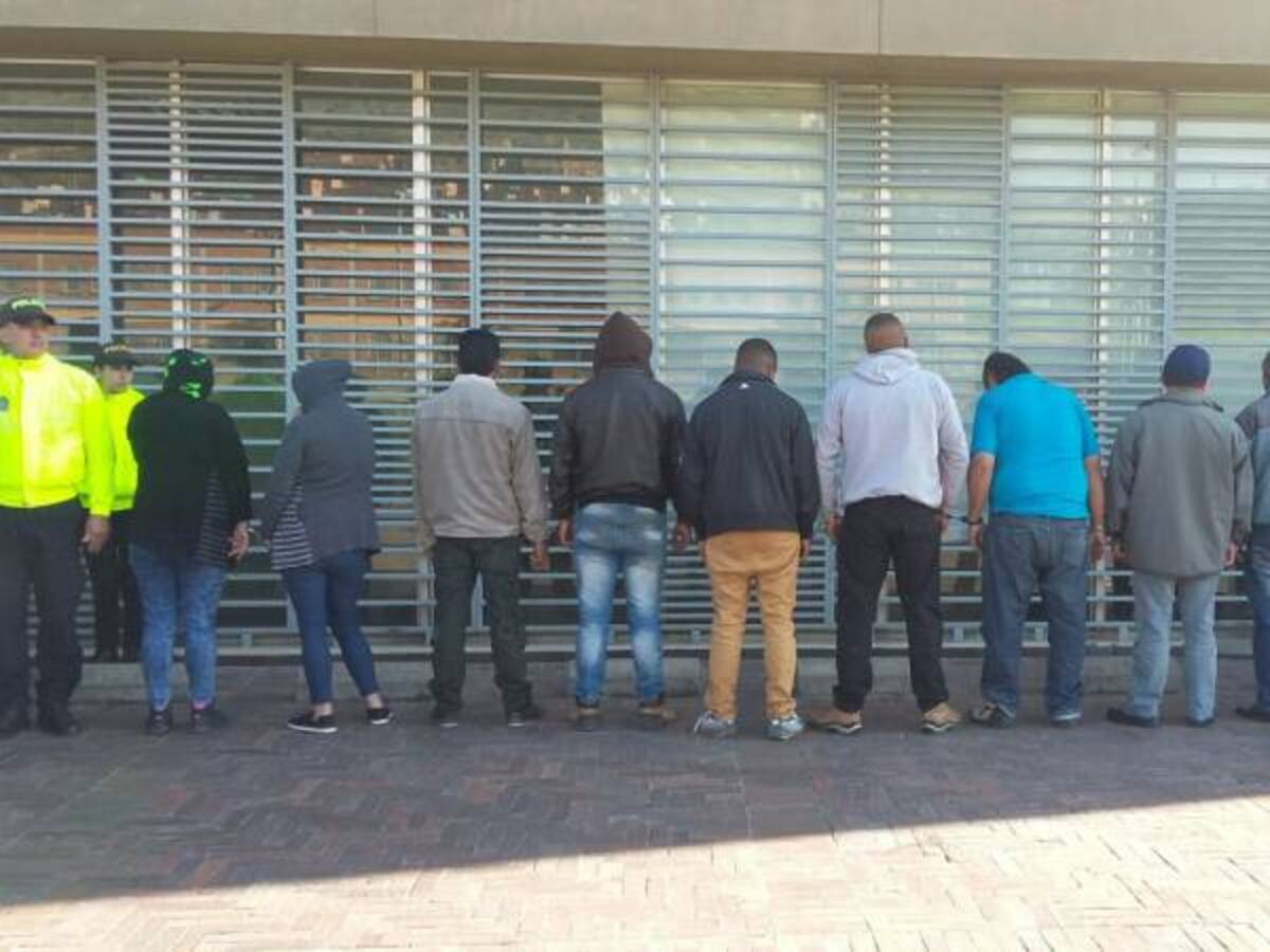 Desmantelan banda de "tierreros" en Bogotá conocida como La Colmena