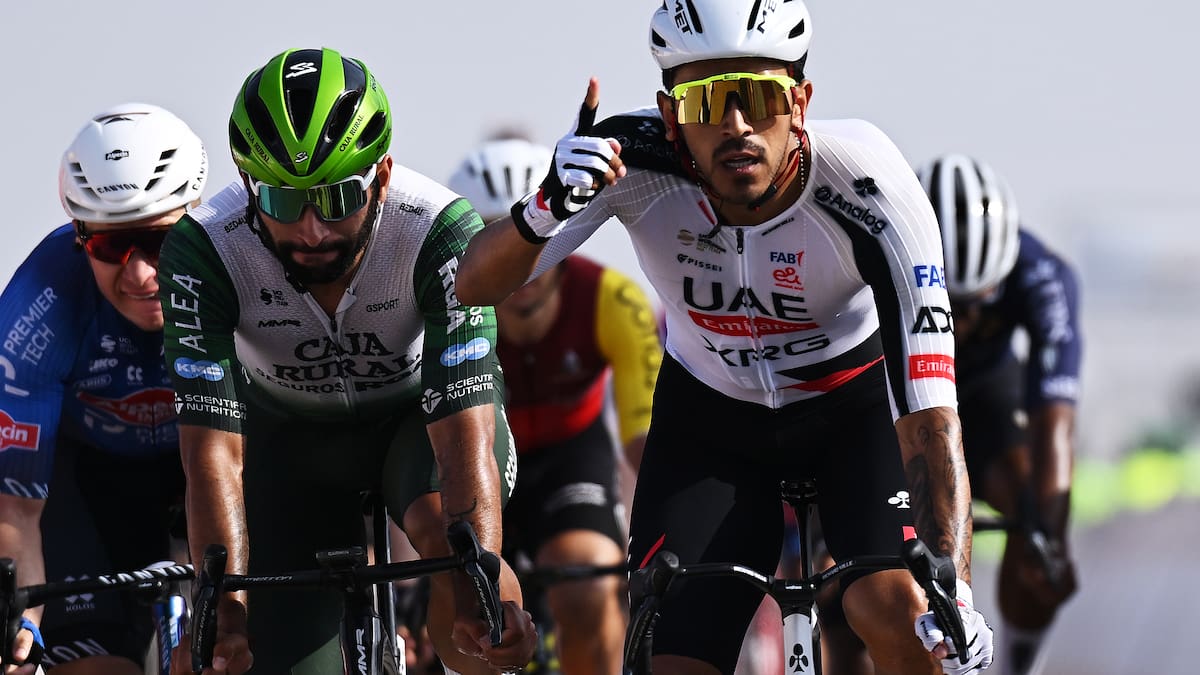 Juan Sebastián Molano gana la primera etapa del Tour de Omán y Ferando Gaviria termina segundo