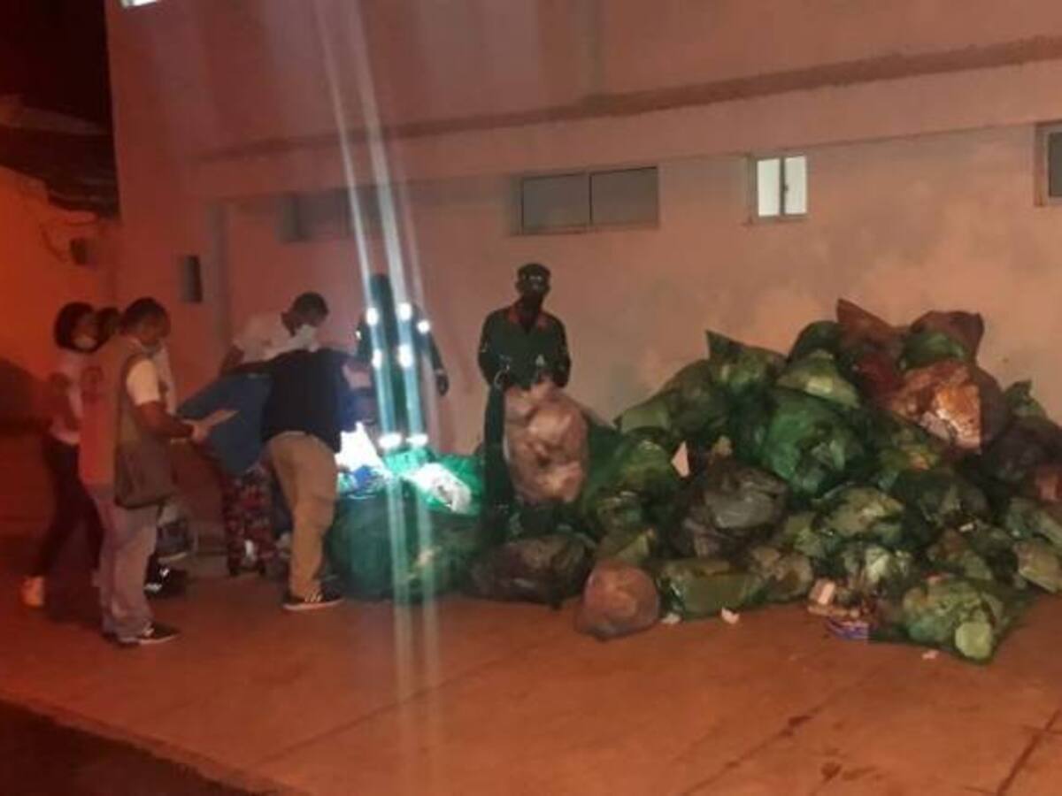 Encuentran desechos hospitalarios en contenedor de basura en Santa Marta