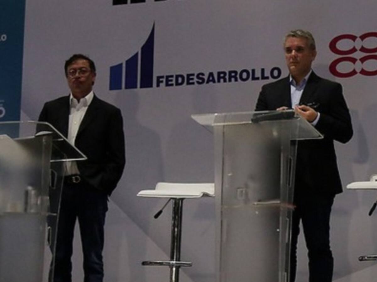 The Economist sostiene que Duque y Petro son una “mala elección”