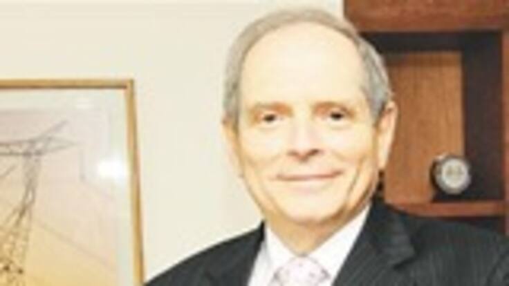 Ministro de Minas y Energía, Hernán Martínez Torres envió un mensaje de tranquilidad a los departamentos de frontera al garantizar total suministro de combustibles
