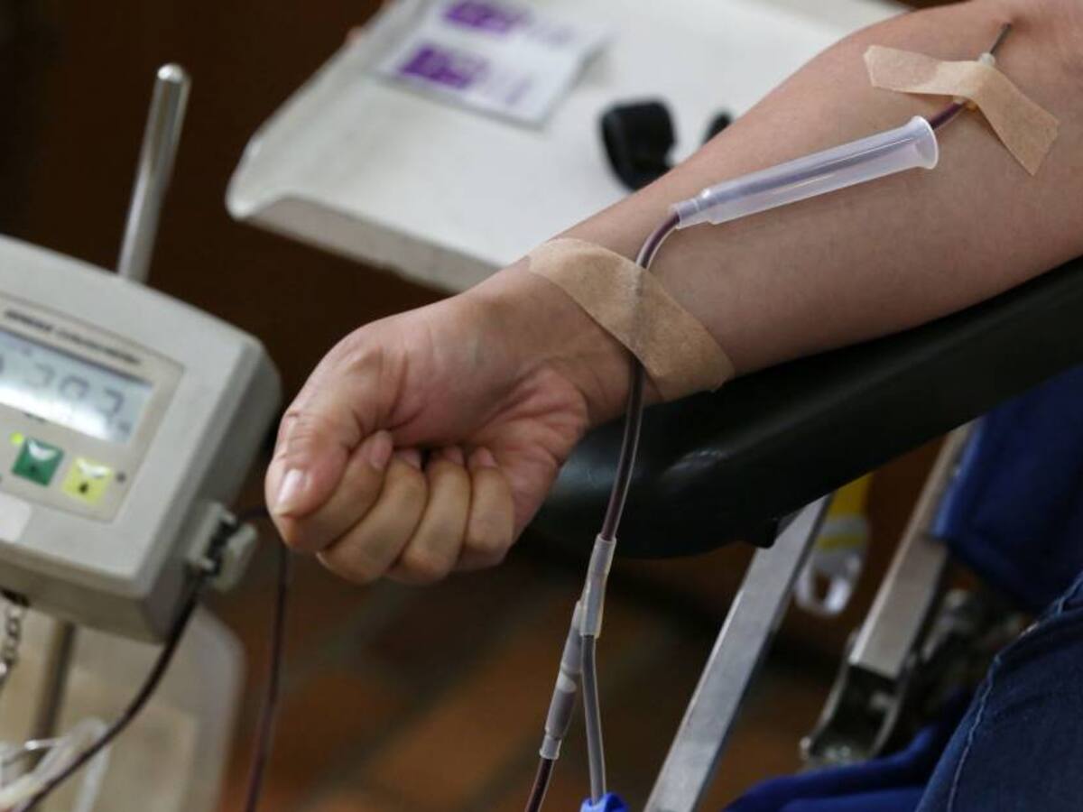 El DANE confirmó que bajó el indicador de muertes por Covid-19 en Colombia