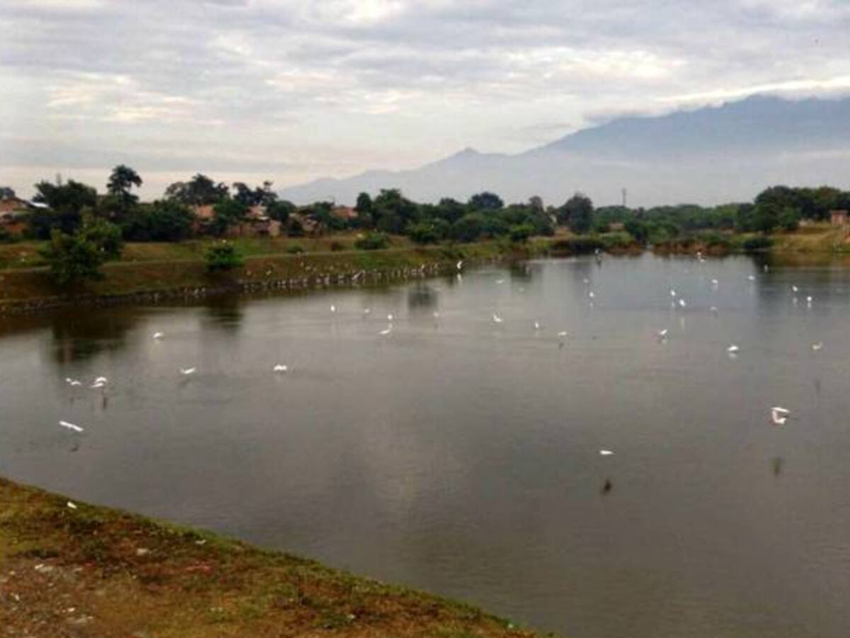 Joven murió ahogado en laguna de Cali por tratar de recuperar una cometa