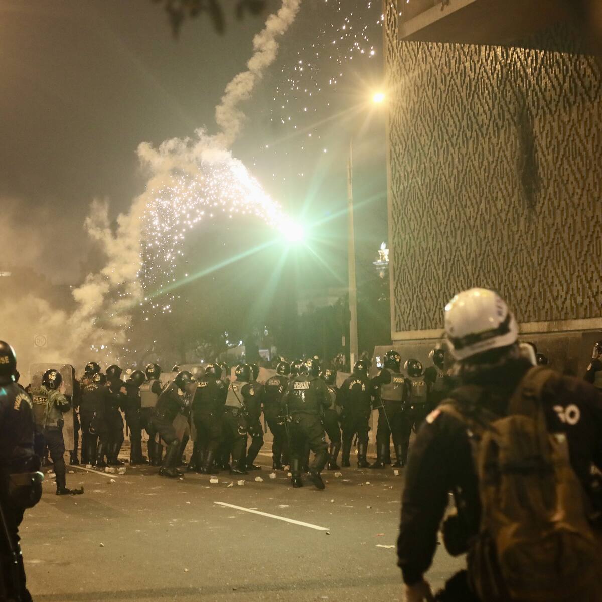 Perú: suspenden jefe policial de Lima tras protestas violentas