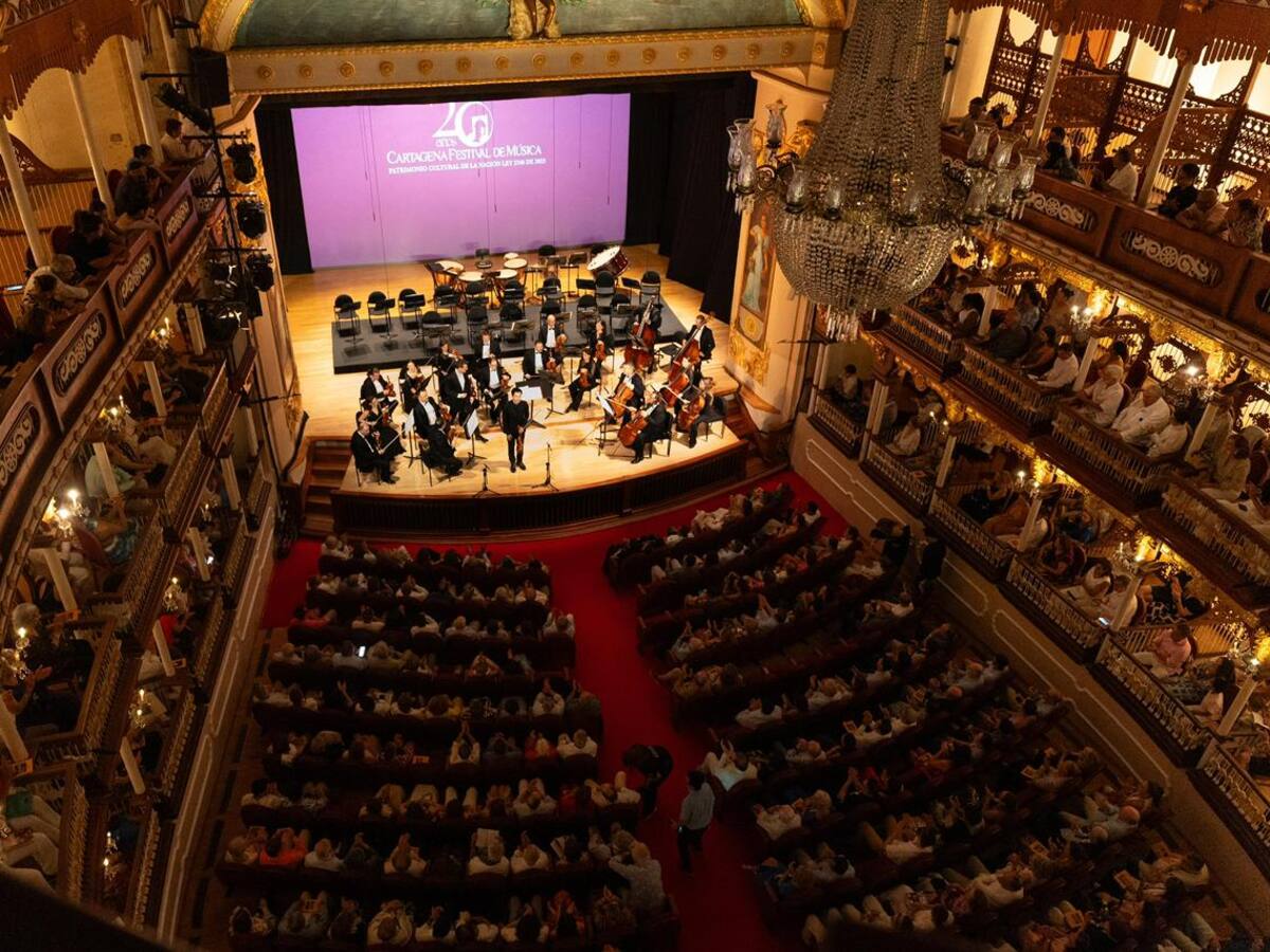 El Teatro Adolfo Mejía abrió su agenda cultural 2026 con el Cartagena Festival de Música