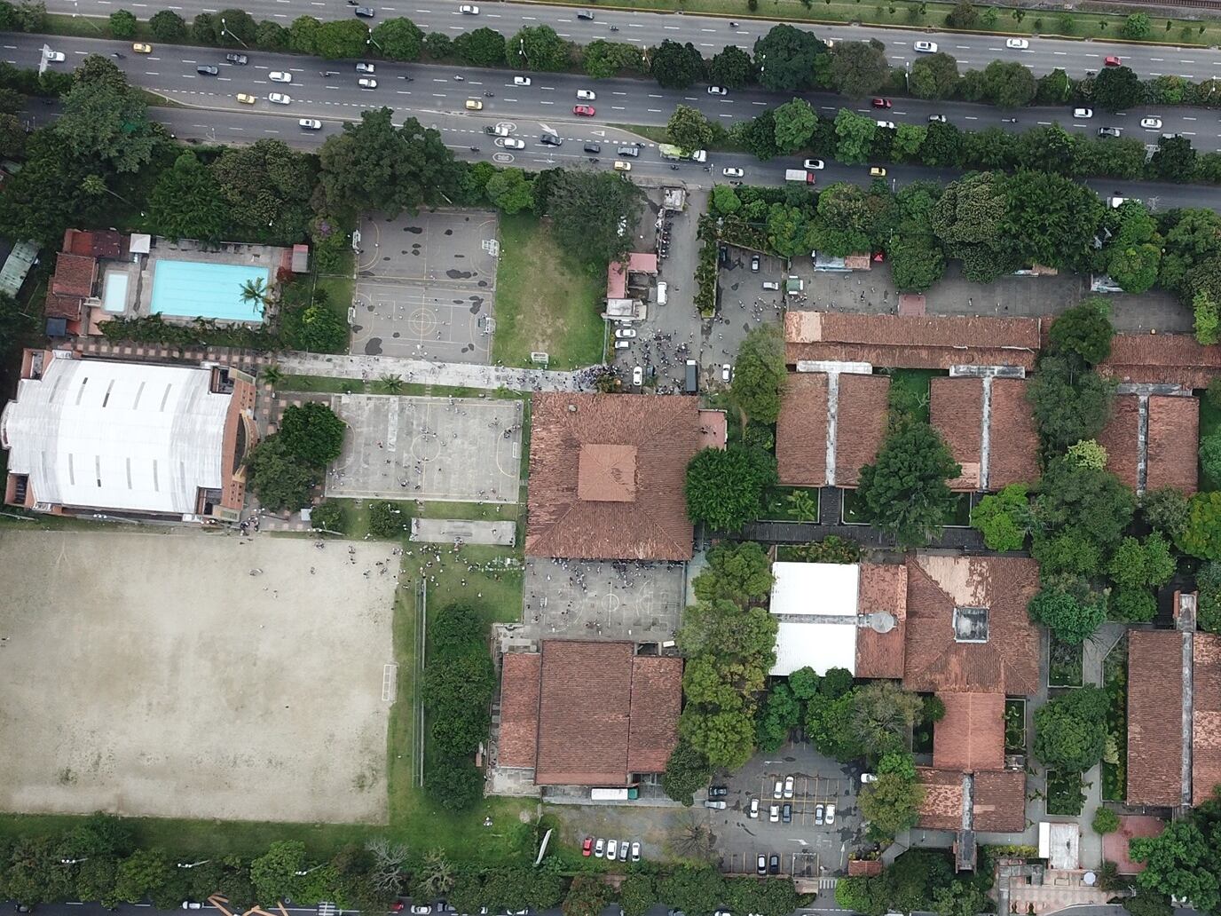 Foto aérea Colegio José Felix de Restrepo- foto INEM