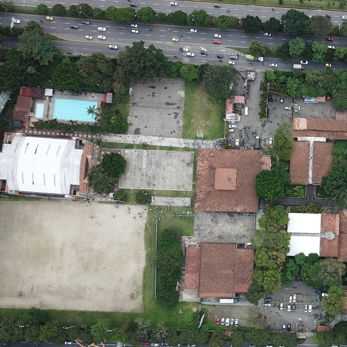 Formulan pliego de cargos a una coordinadora de la I. E. INEM de Medellín