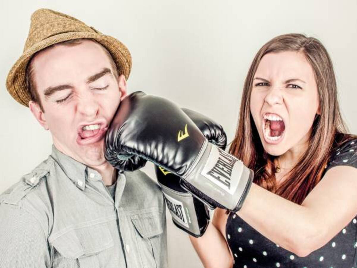 Top cinco de las peleas más tontas en las parejas, según BuzzFeed