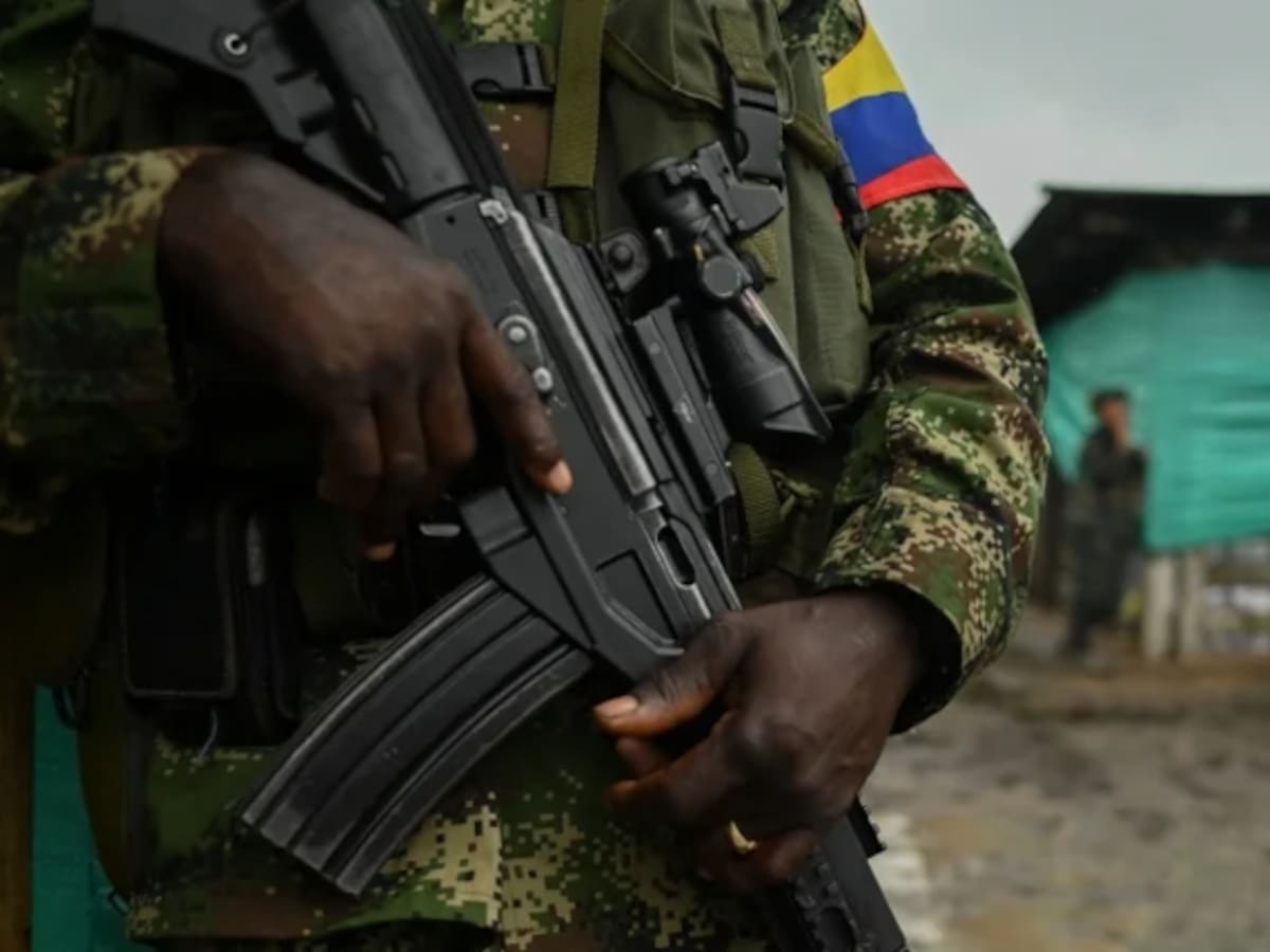 Ejército: Disidencias infiltran jóvenes en colegios del Cauca para reclutar menores