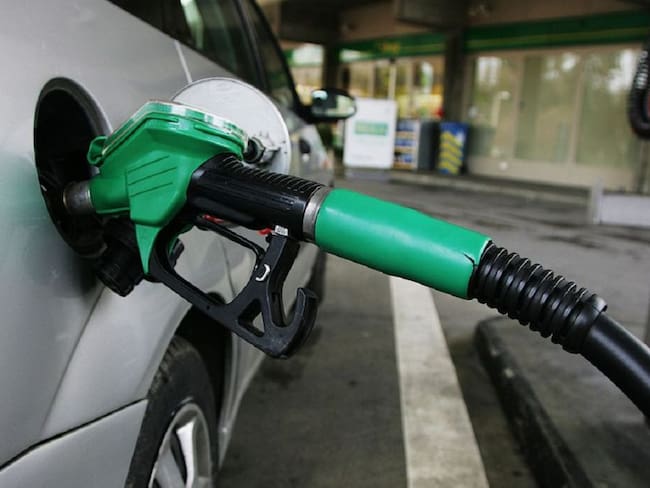 Ministerio de Minas analiza posibilidad de aumentar el cupo de gasolina