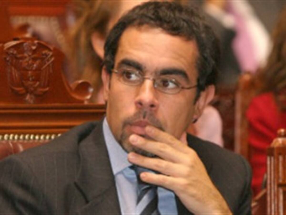 Declaran ‘persona no grata’ al presidente del Congreso en Arauca por reforma a regalías