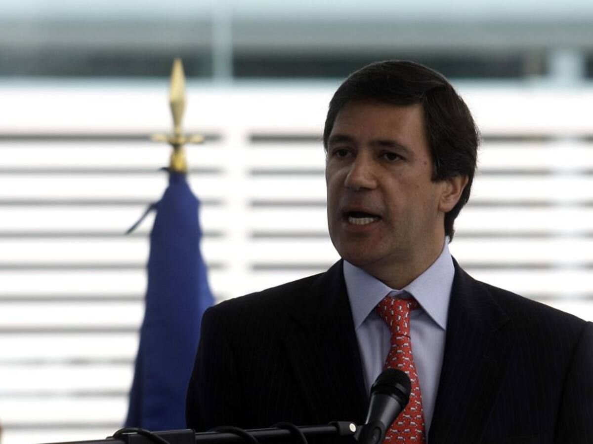 Fernando Sanclemente solicitó licencia por investigación de drogas