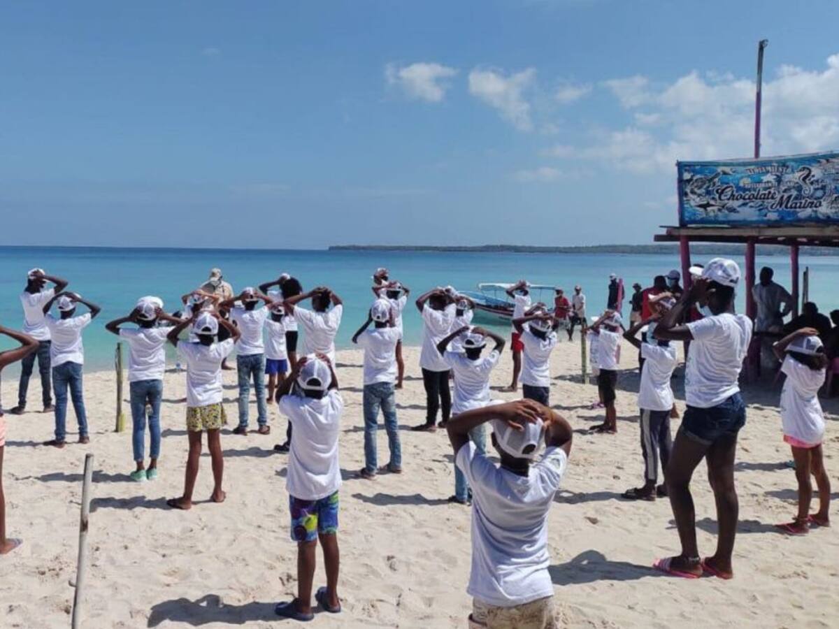 Cardique capacita a 350 niños sobre la importancia de los manglares