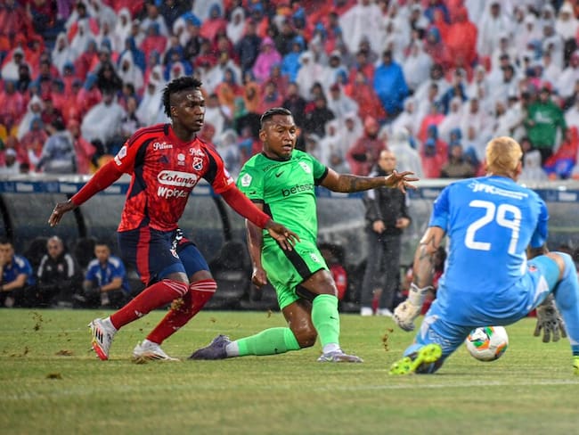 Clásico entre Medellín y Nacional en Liga Colombiana / Colprensa