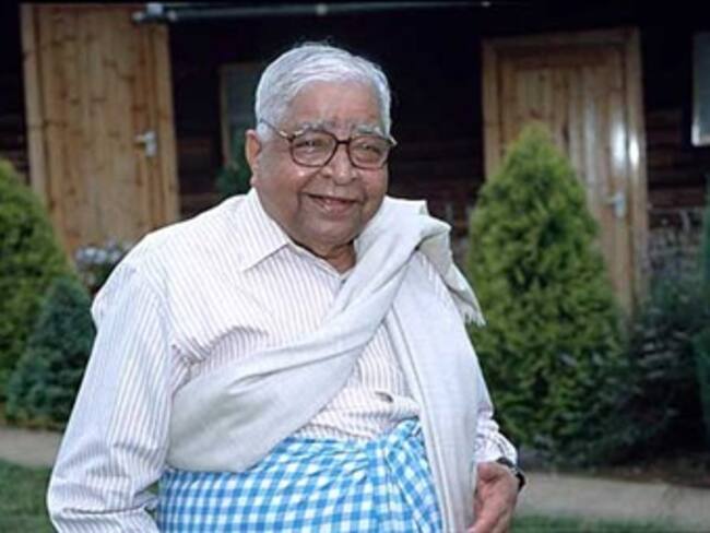 Conozca a Goenka, el maestro que difundió la meditación vipassana