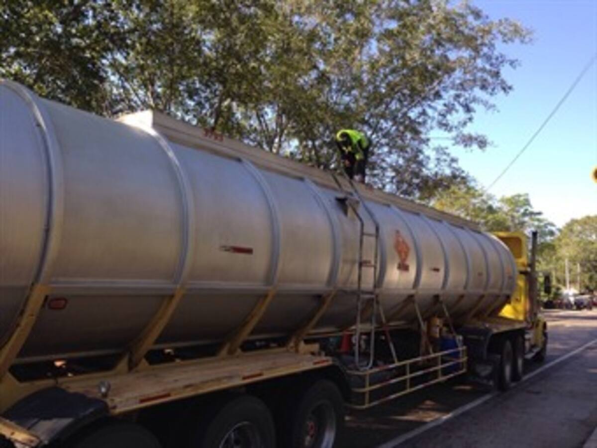 Policía incauta 17.600 galones de ACPM en Bolívar