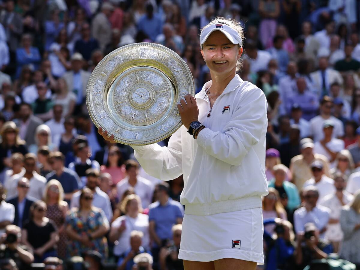 Regreso por todo lo alto: Barbora Krejcikova conquista Wimbledon por primera vez