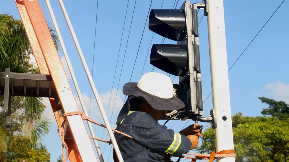 Delincuentes se siguen robando el cableado de la red semafórica de Ibagué