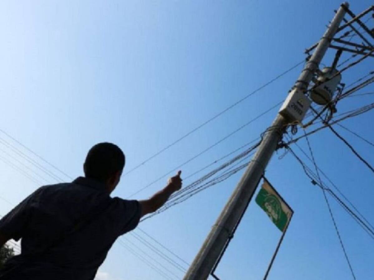 Cable de alta tensión cae sobre un niño en el sur de Barranquilla