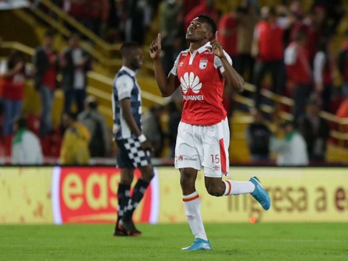 Santa Fe vence a Boyacá Chicó con dos goles de Héctor Urrego