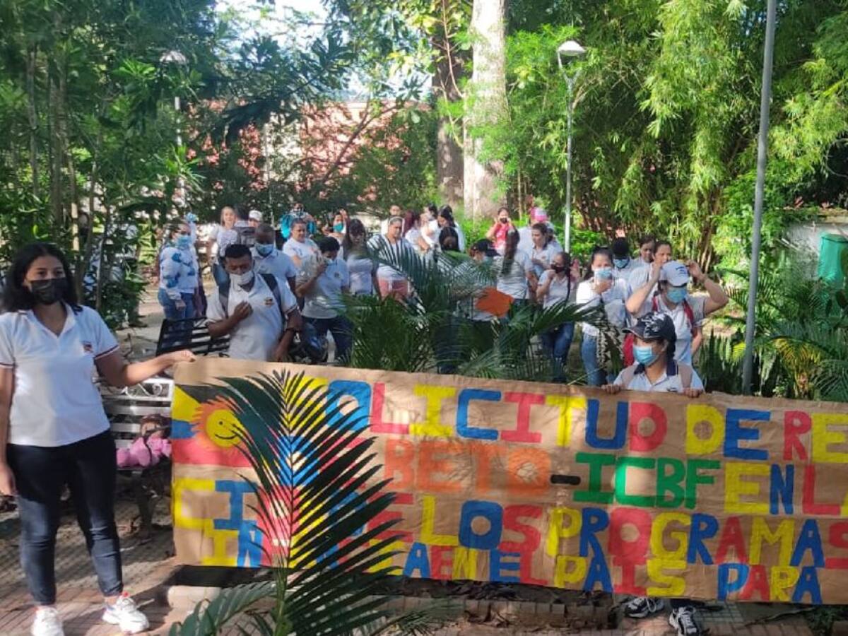Protesta por falta de atención en los CDI