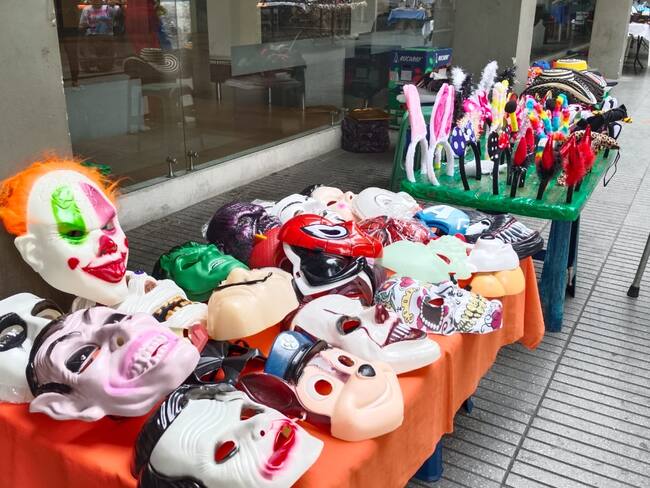 Productos de Halloween en las calles de Cúcuta / Foto: Caracol Radio