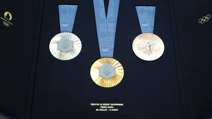 Medallas Juegos Olímpicos de París 2024: así se fabricaron con trozos de la Torre Eiffel