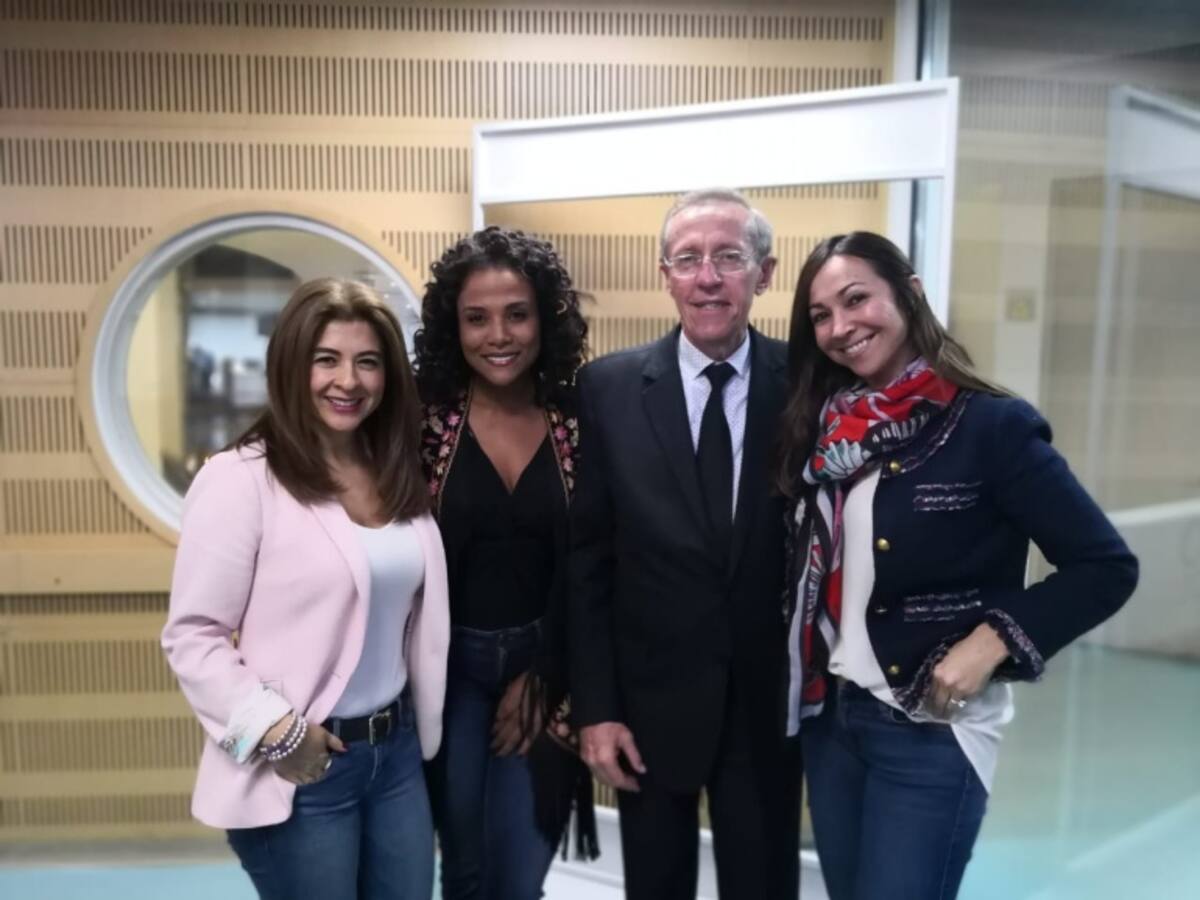 Varias de política, con el verdadero Navarro