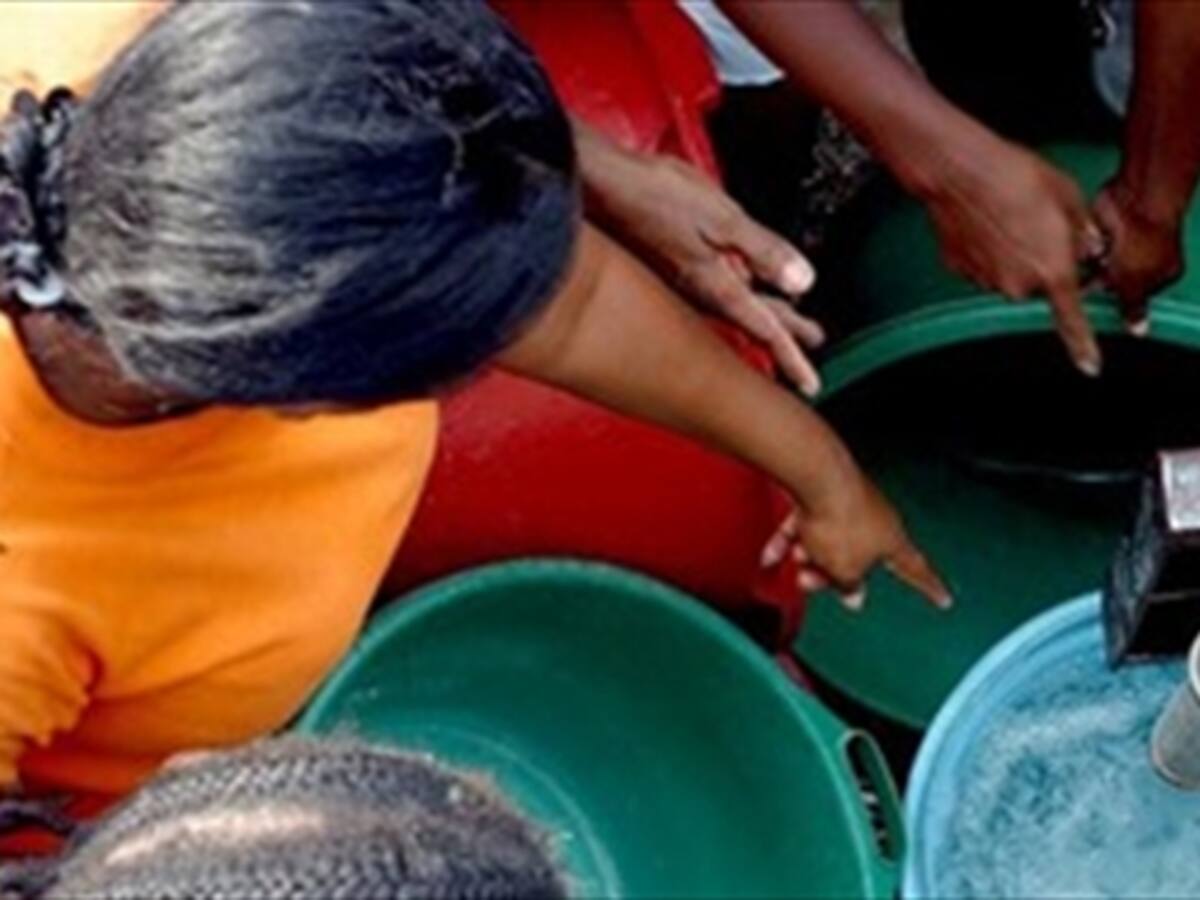 Gobierno hace llamado urgente al ahorro de agua y energía