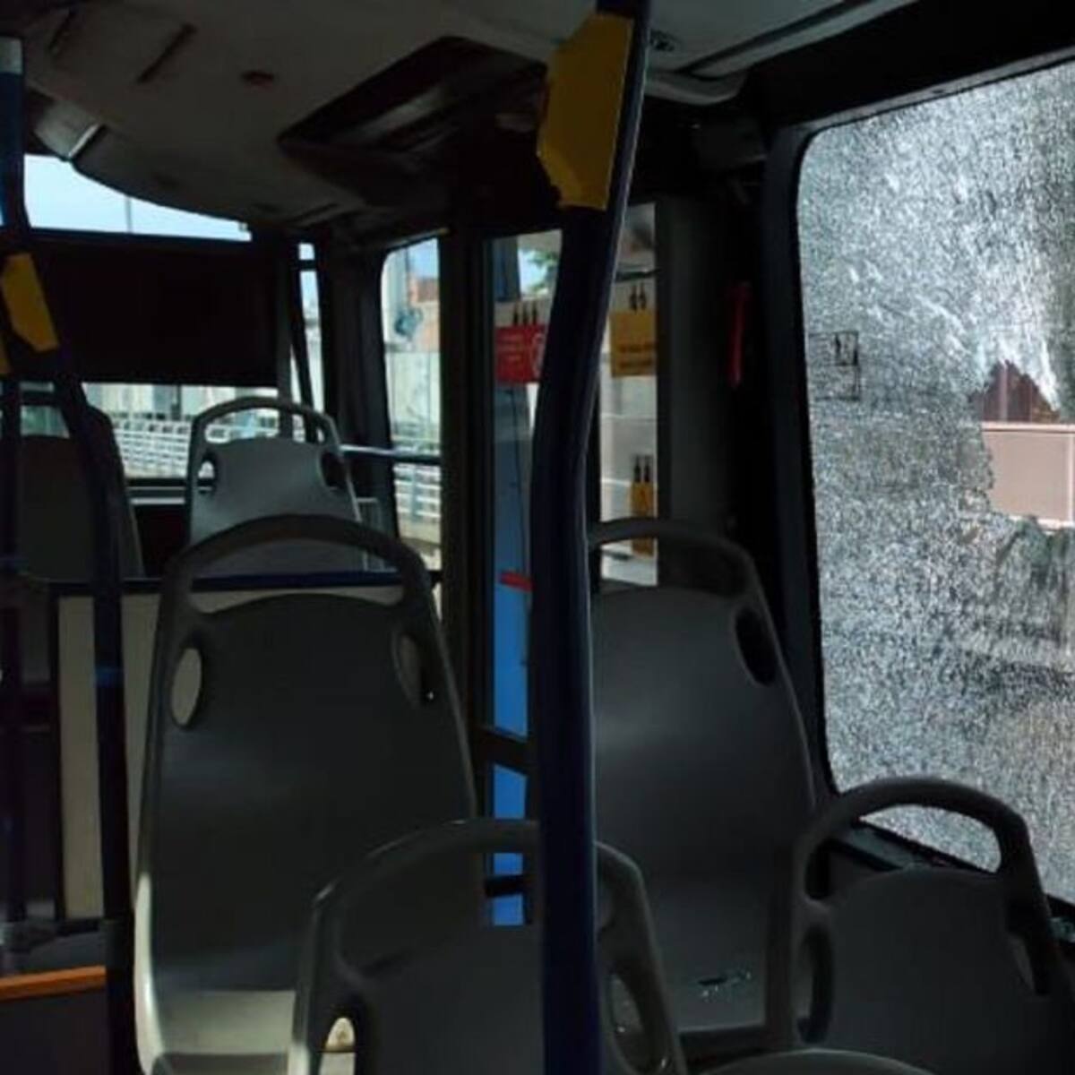 Del 30 de septiembre y el 9 de octubre van 17 buses del Mío vandalizados