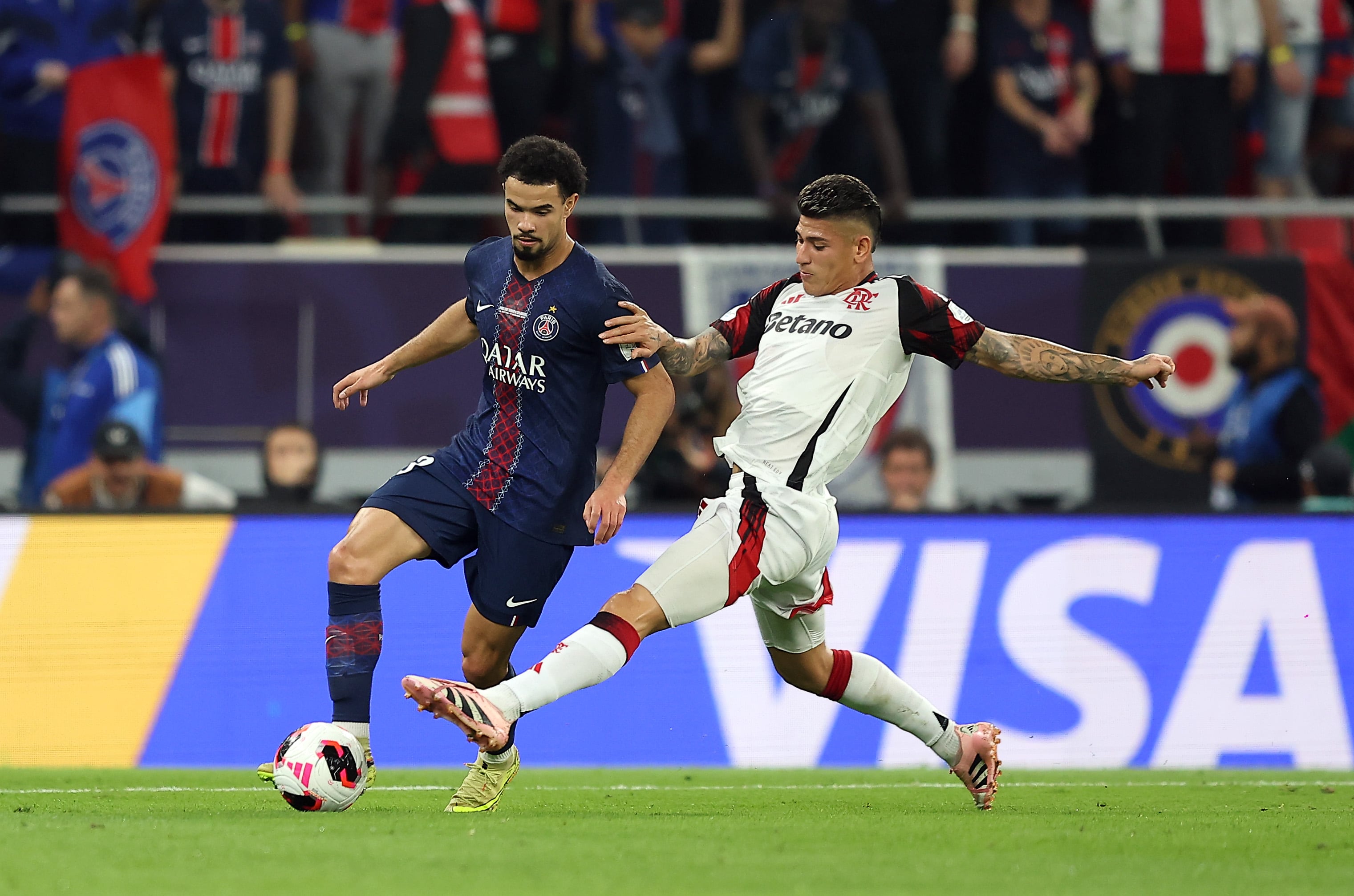 Jorge Carrascal en el partido de la Copa Intercontinental entre PSG y Flamengo.  (Photo by Mohamed Farag - FIFA/FIFA via Getty Images)