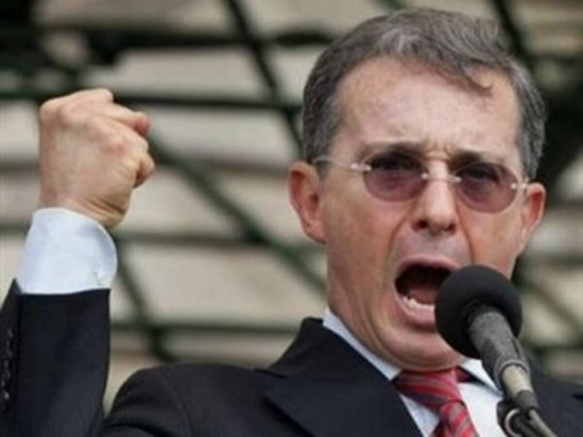 Investigación a Uribe debe ser pública: Tribunal Superior de Bogotá