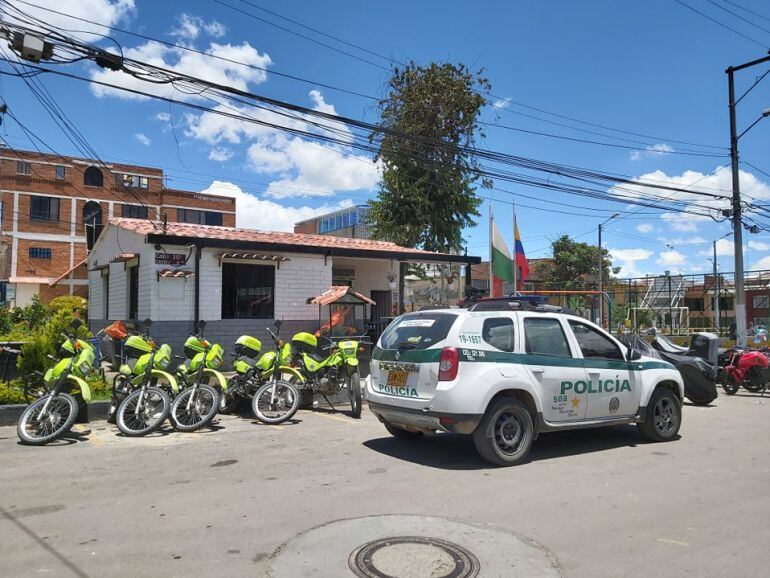 Policía