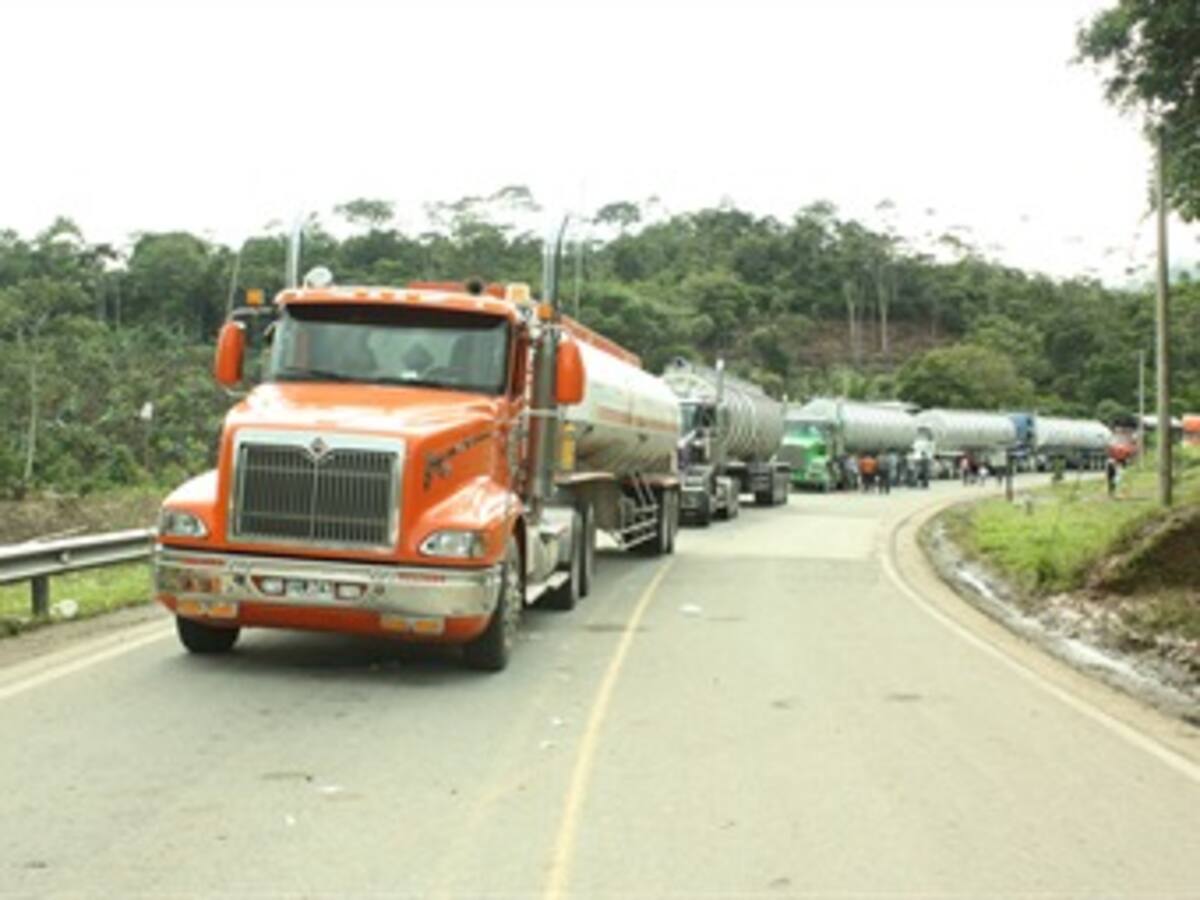 Nuevo bloqueo indígena en la vía Mocoa - Bogotá