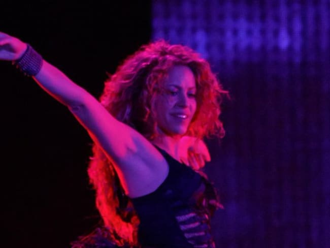 Fanáticos de Shakira acampan desde hace 8 días