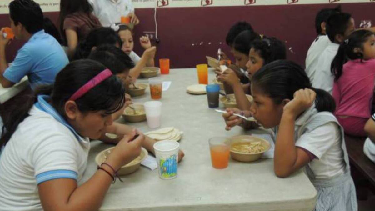 En un colegio denuncian que la alimentación depende de las notas