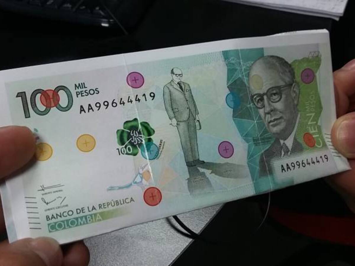 En Armenia taxistas calificaron como un encarte el billete de $100.000