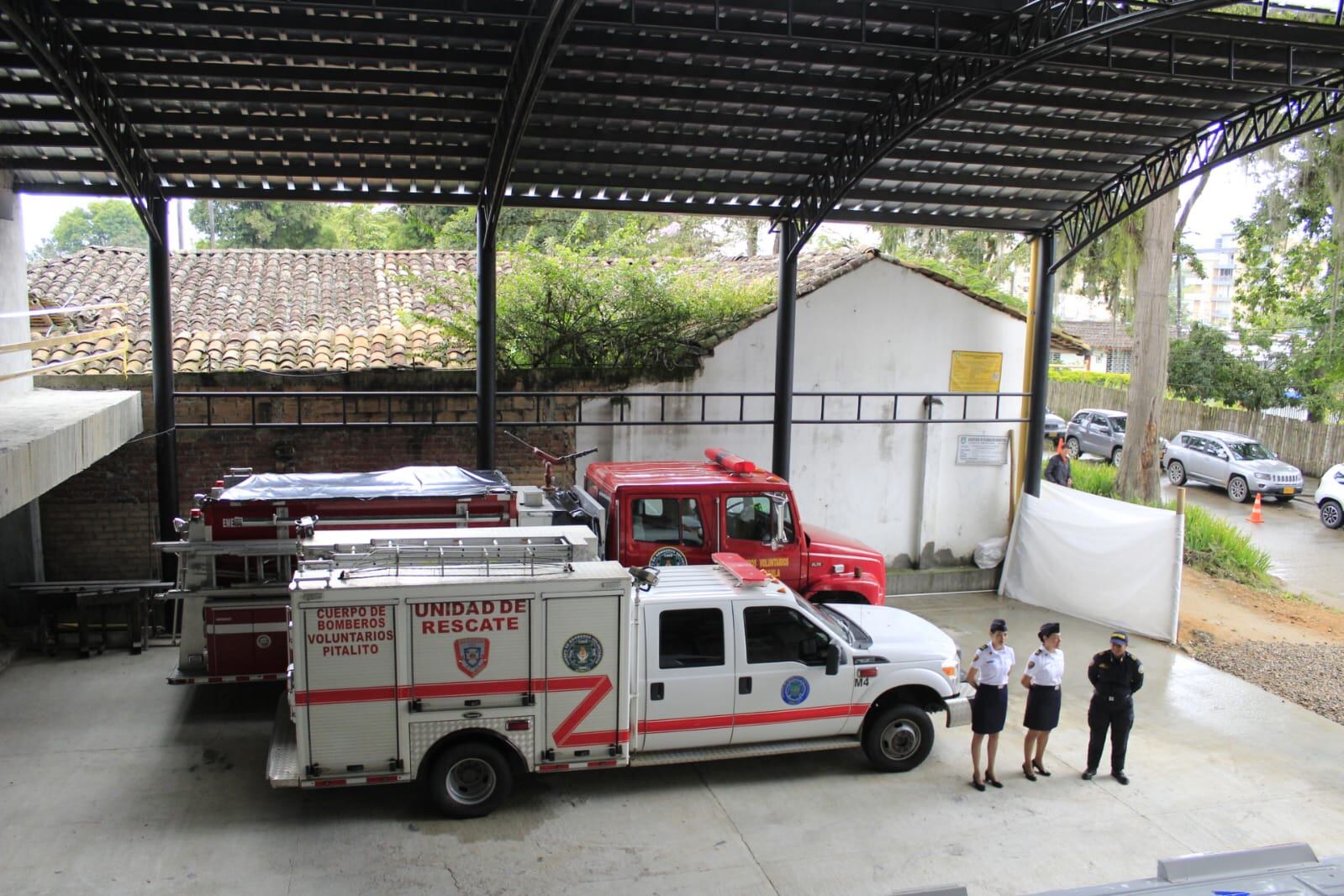 La entrega de la Sala de Crisis ubicada en la nueva sede de la Estación Central (o Estación X1) que está en proceso de construcción en el mismo sitio.