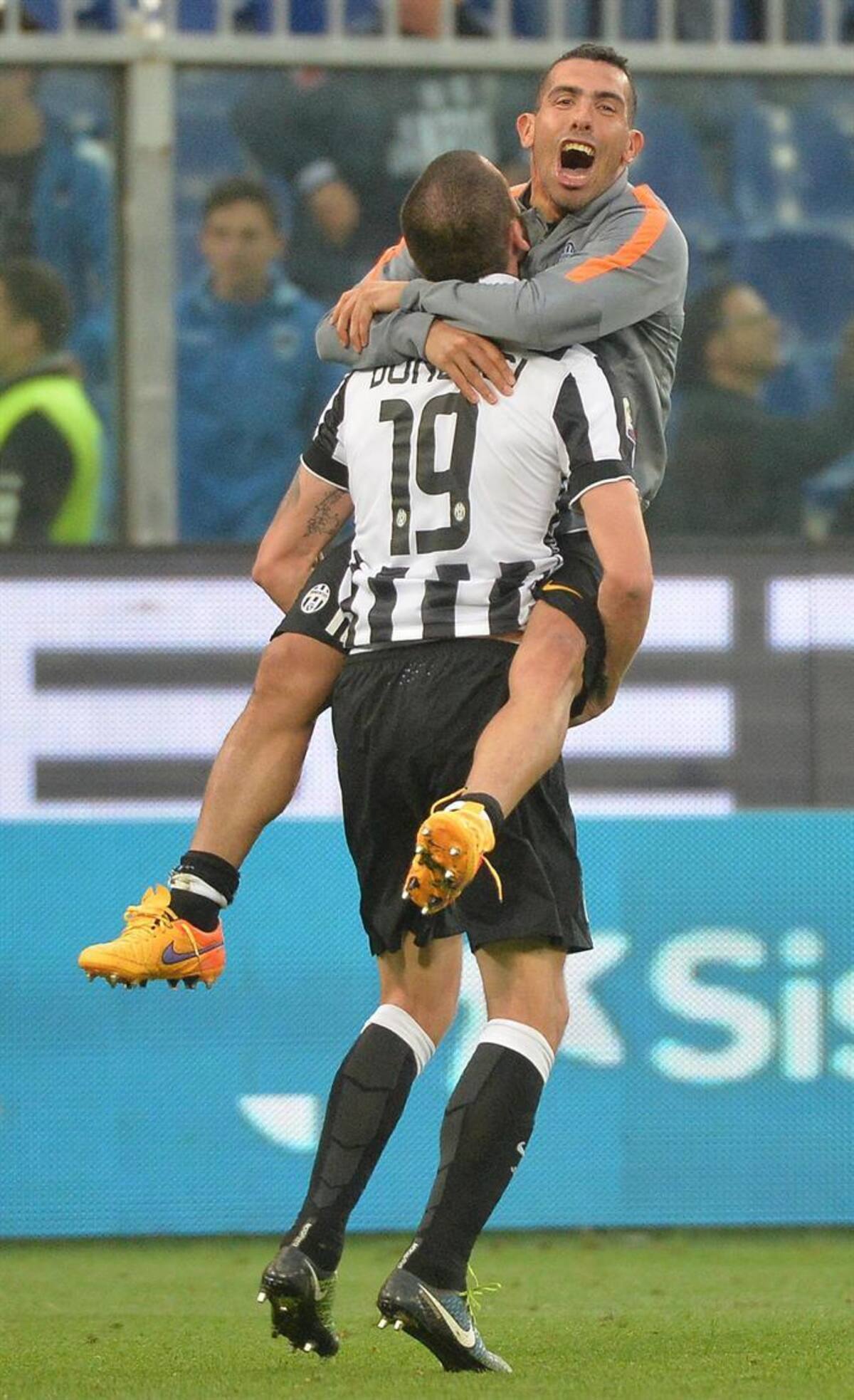 Derrotó 1-0 a Sampdoria en Génova, con gol de Arturo Vidal.