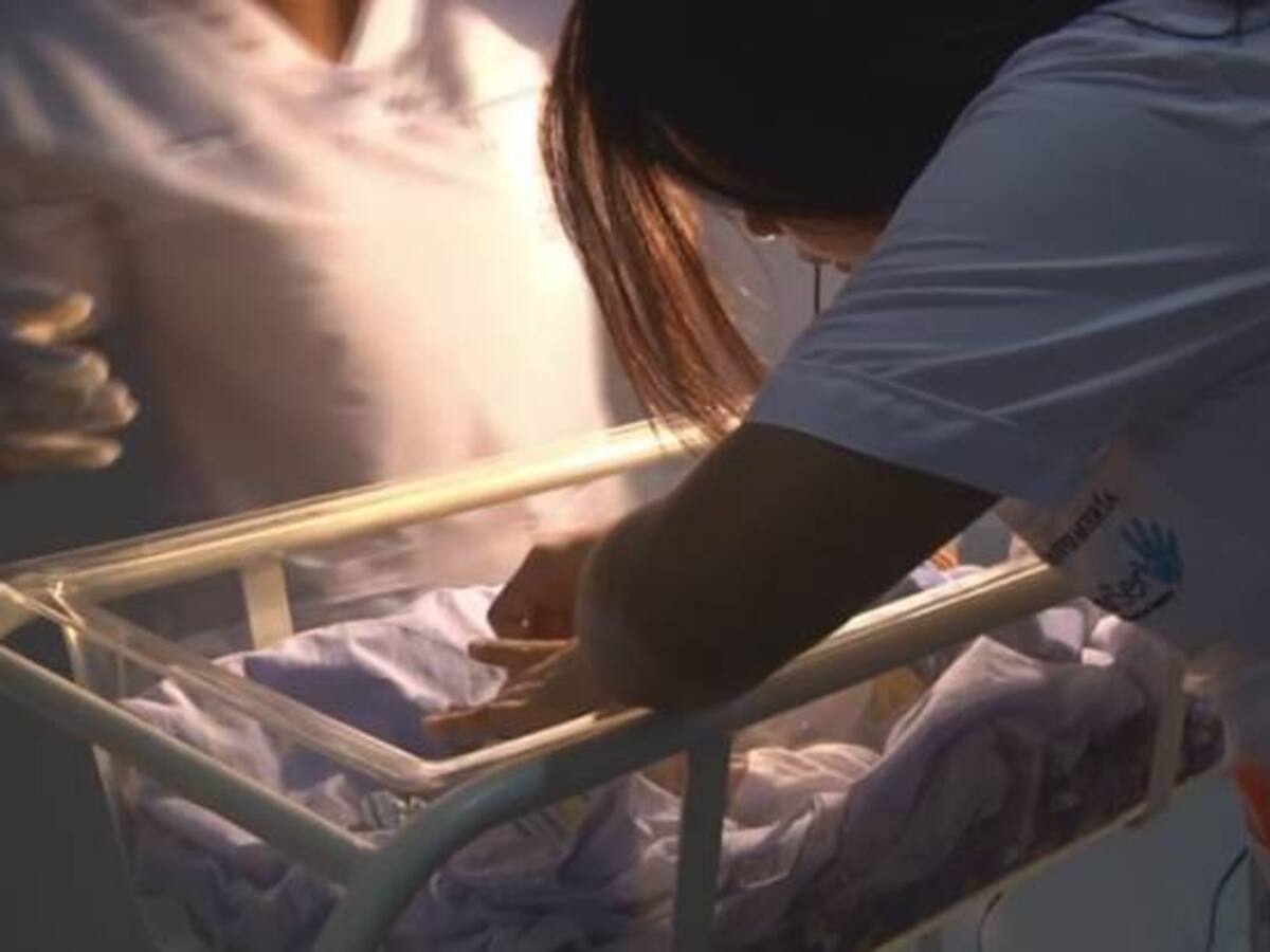 Evoluciona salud de gemelos hospitalizados por desnutrición