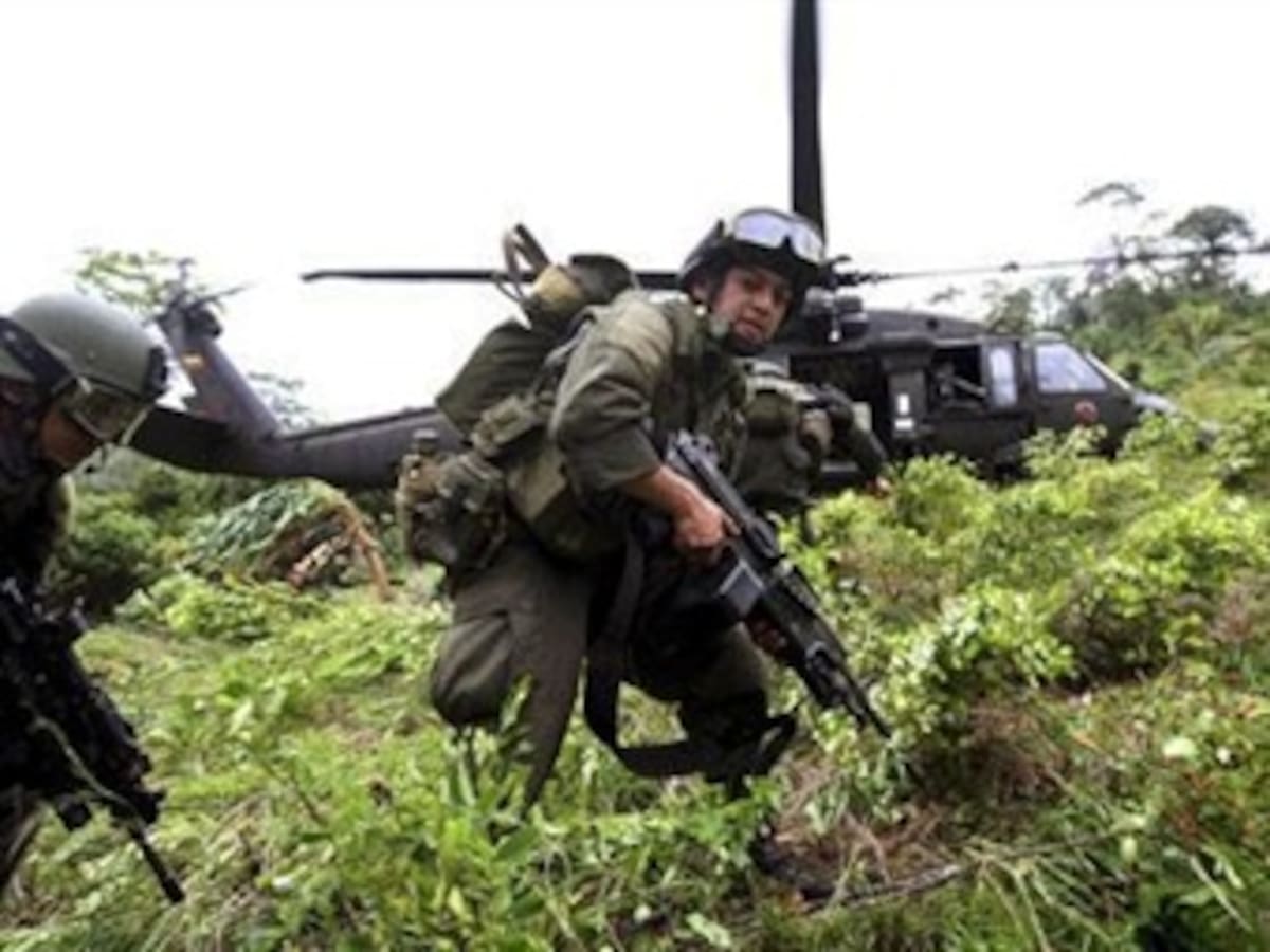 Ofensiva del Ejército deja 10 capturados de las Farc y el Eln