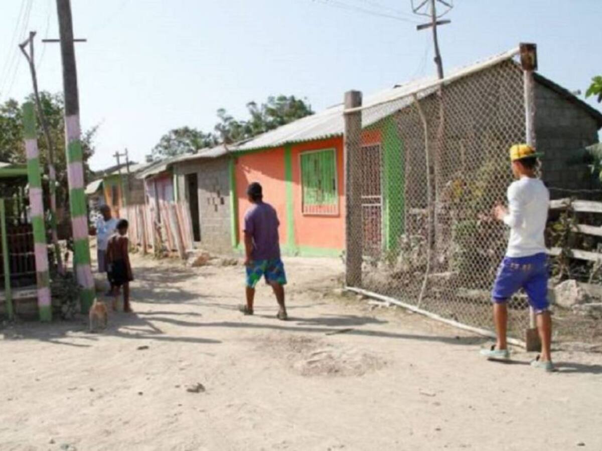 Hombre muere baleado en medio de un procedimiento policial