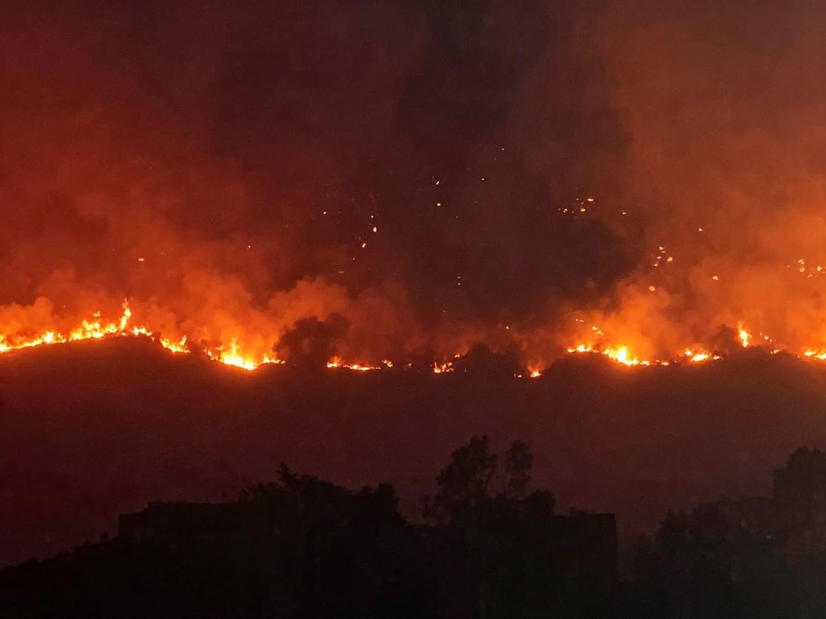 Incendio en Villa de Leyva ha sido controlado en un 50%, según alcalde (e) Nicolás Méndez