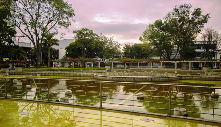 El Parque El Lago es una de las piletas que  está en mantenimiento.