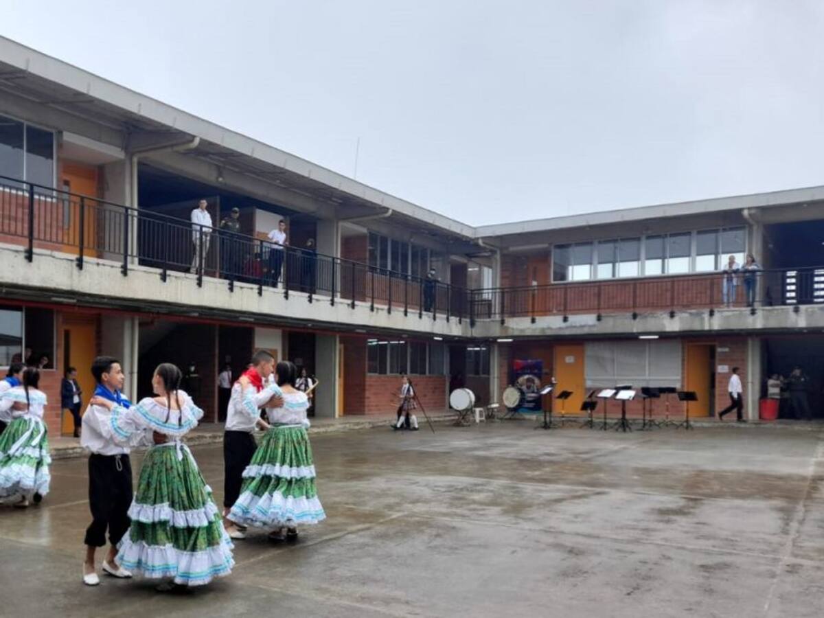 Infraestructura educativa para fortalecer la oferta académica en Caldas