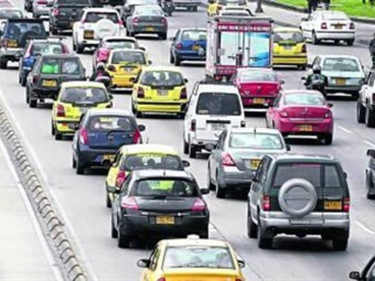 Administración Distrital satisfecha con balance del primer día con modificaciones de 'pico y placa'