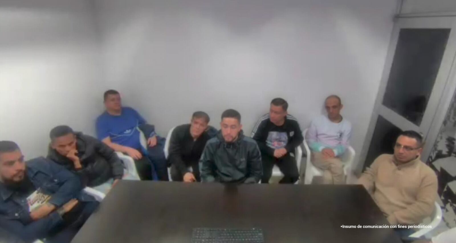 Cae red criminal que extorsionaba desde La Modelo: Hay 3 funcionarios del INPEC implicados