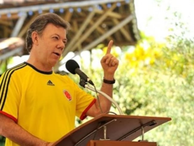 Presidente Santos felicitó a la Selección Colombia por triunfo ante Chile
