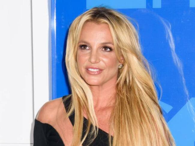 Britney Spears confirma su relación con el joven modelo Sam Ashghari