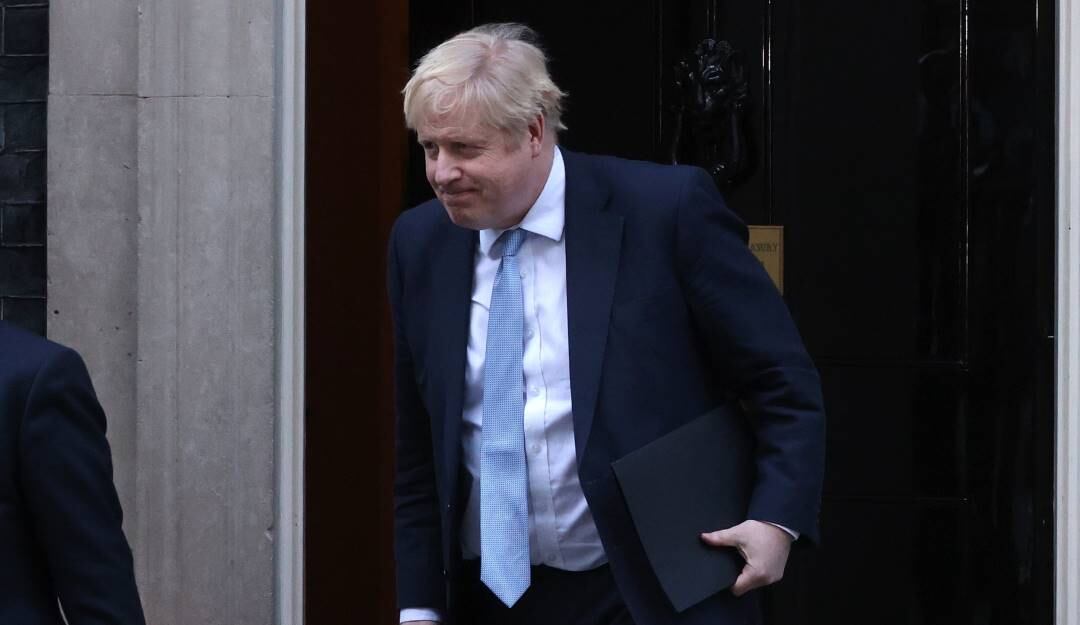 Boris Johnson se dirige al Parlamento a responder